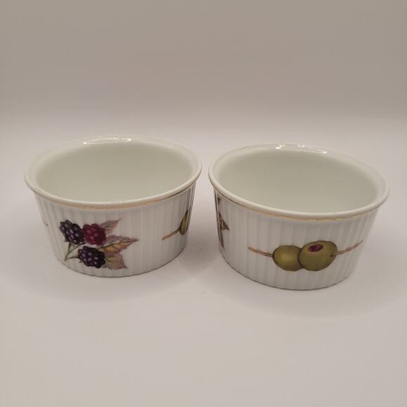 Royal Worcester Evesham Porcelain Ramekins Dishes Olive and Berry - Picture 1 of 4